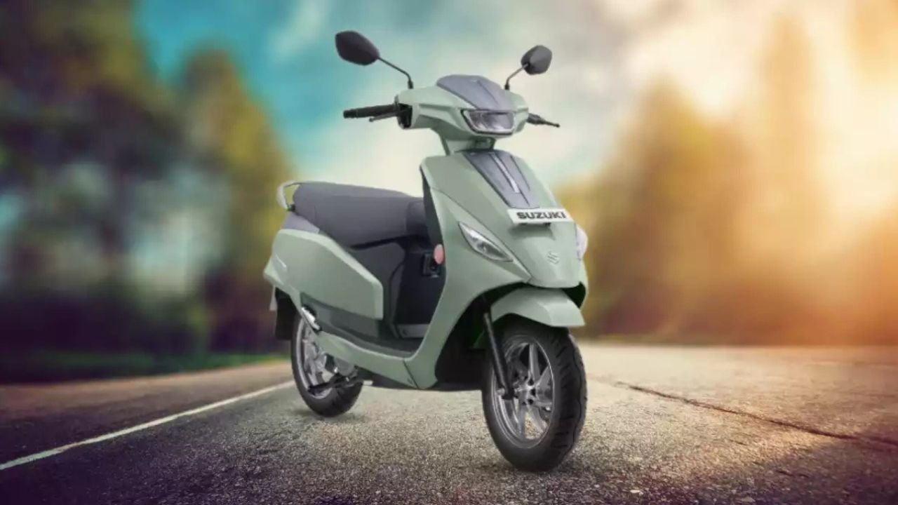 Suzuki e-Access 2025